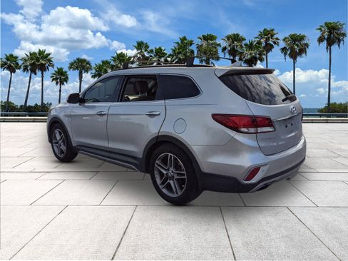 Used 2017 Hyundai Santa Fe Limited image 5