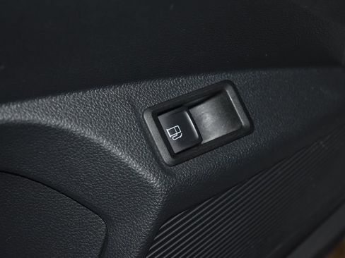 Used 2024 Volkswagen Taos S image 6