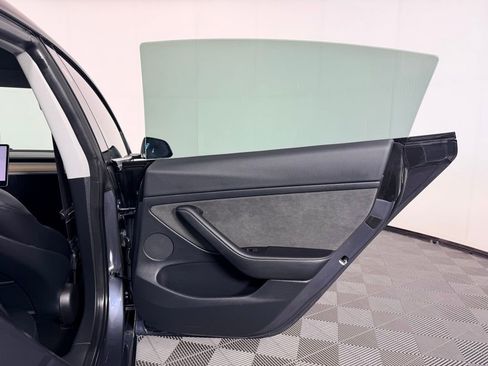Used 2023 Tesla Model 3 Performance image 28