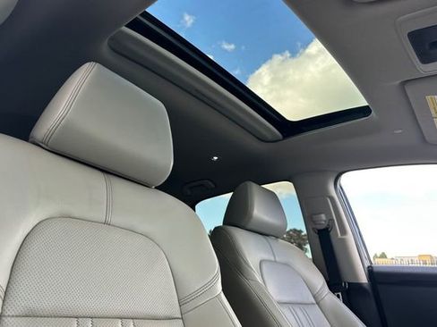 Certified 2023 Honda HR-V EX-L image 16