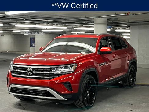 Used 2023 Volkswagen Atlas Cross Sport SE w/ Panoramic Sunroof Package image 3