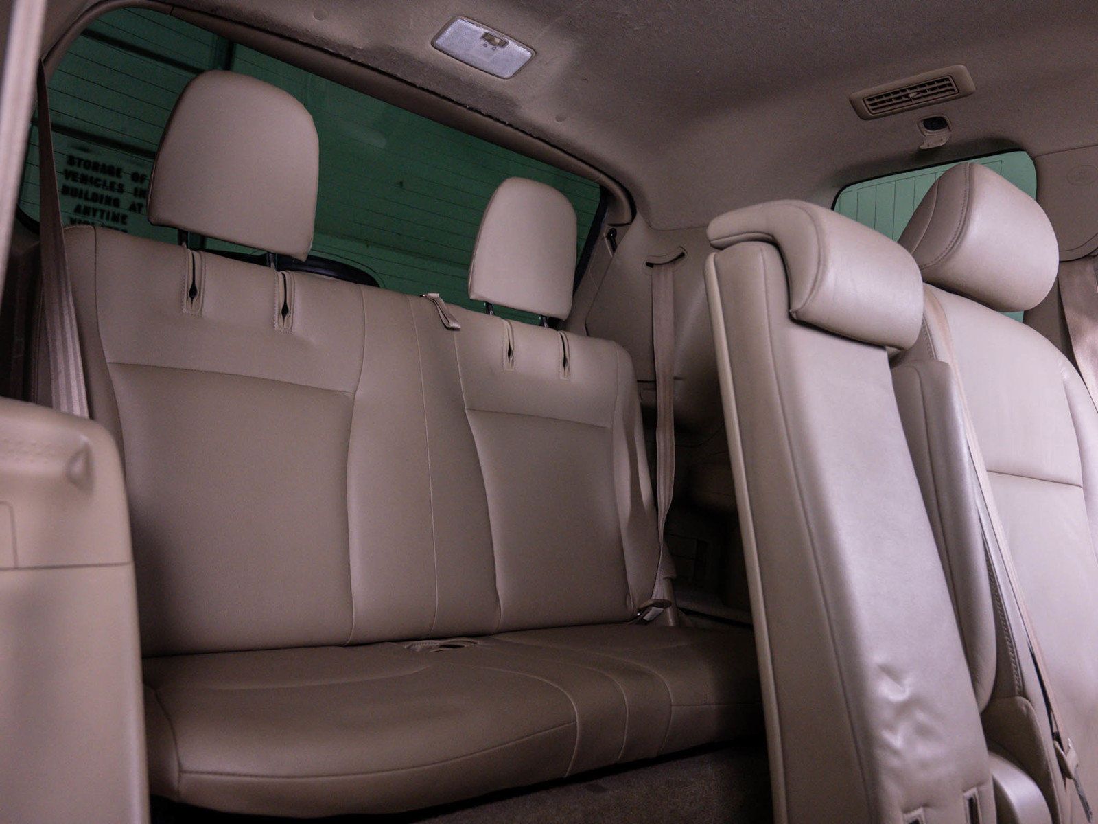Used 2010 Toyota Highlander Limited w/ Extra Value Pkg 8 AWD/4WD image 12