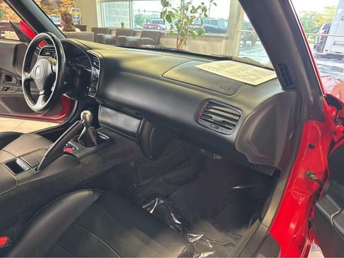Used 2001 Honda S2000 image 34