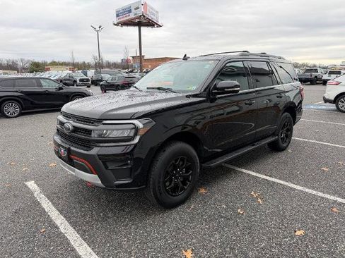 Certified 2023 Ford Expedition Timberline image 4