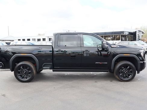 New 2026 GMC Sierra 2500 AT4 w/ AT4 Premium Plus Package image 3