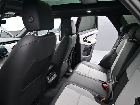 New 2026 Land Rover Range Rover Evoque Dynamic SE AWD/4WD image 16