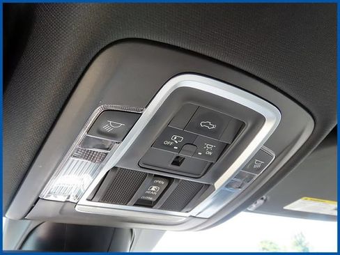 Used 2021 RAM 1500 Laramie w/ Sport Appearance Package AWD/4WD image 19
