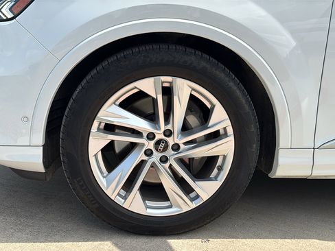 Used 2023 Audi Q7 3.0T Prestige AWD/4WD image 34