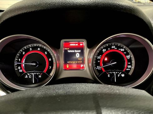 Used 2015 Dodge Journey SXT w/ Flexible Seating Group image 13