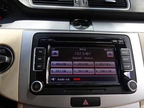 Used 2012 Volkswagen CC R-Line image 28