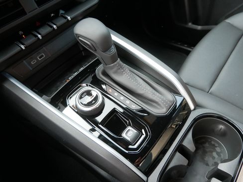 New 2025 Chevrolet Colorado Trail Boss w/ Midnight Edition image 9