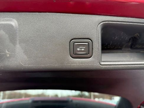 Used 2021 GMC Terrain SLE w/ Driver Convenience Package AWD/4WD image 25