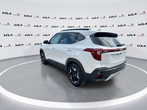 Certified 2024 Kia Seltos EX FWD image 6