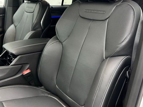 New 2025 Jeep Grand Cherokee Overland w/ Adv Protech Group III image 18