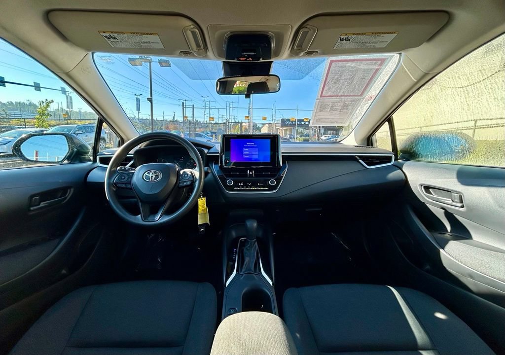 Certified 2025 Toyota Corolla LE FWD image 18