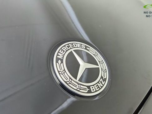 Used 2025 Mercedes-Benz GLB 250 4MATIC w/ Exclusive Package image 32