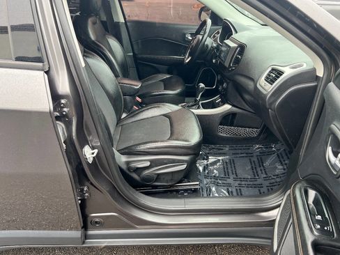 Used 2019 Jeep Compass Latitude w/ Popular Equipment Group image 23