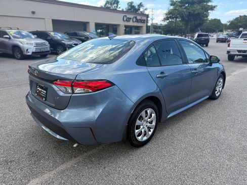Used 2021 Toyota Corolla LE w/ Carpet Mat Package (TMS) FWD image 8