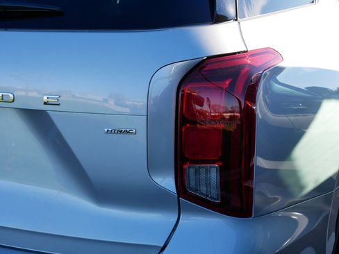 Used 2025 Hyundai Palisade SEL image 17