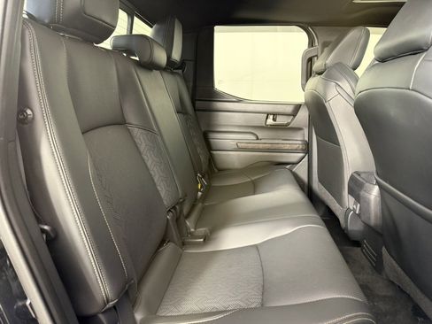 Used 2024 Toyota Tacoma Limited w/ Limited Package (LT) AWD/4WD image 14