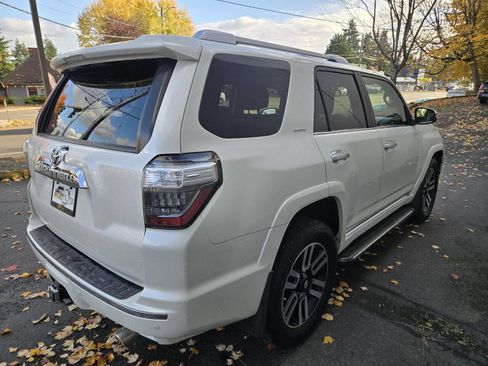 Used 2014 Toyota 4Runner Limited image 5