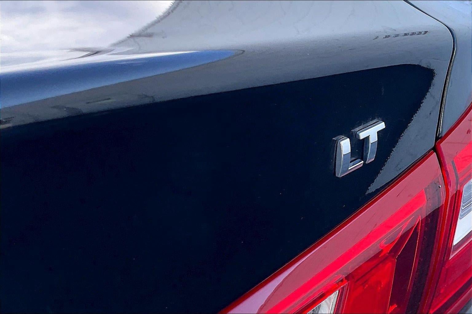 Used 2024 Chevrolet Malibu LT FWD image 8