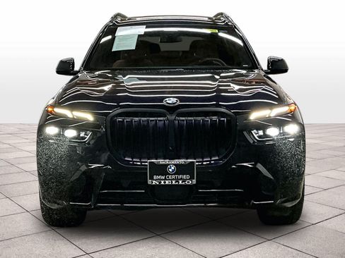Used 2024 BMW X7 xDrive40i w/ M Sport Package AWD/4WD image 3