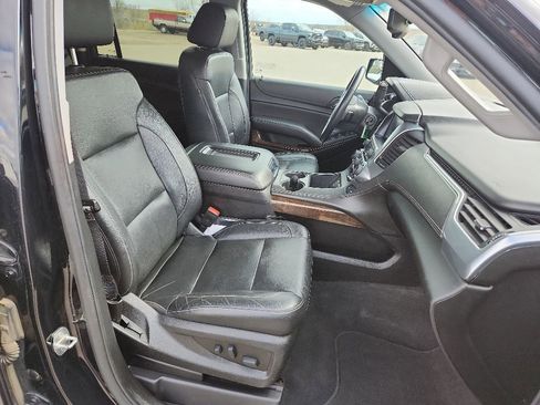 Certified 2020 Chevrolet Suburban LT AWD/4WD image 40