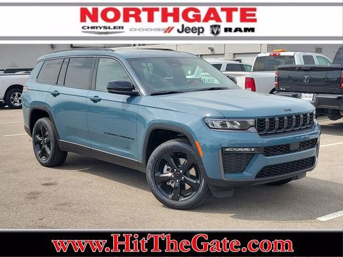 New 2026 Jeep Grand Cherokee L Limited w/ Limited Altitude Package AWD/4WD image 1