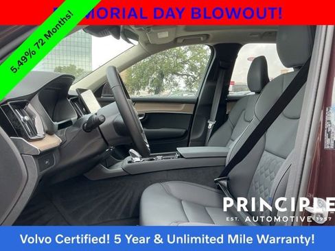 Certified 2025 Volvo XC90 B5 Plus AWD/4WD image 31