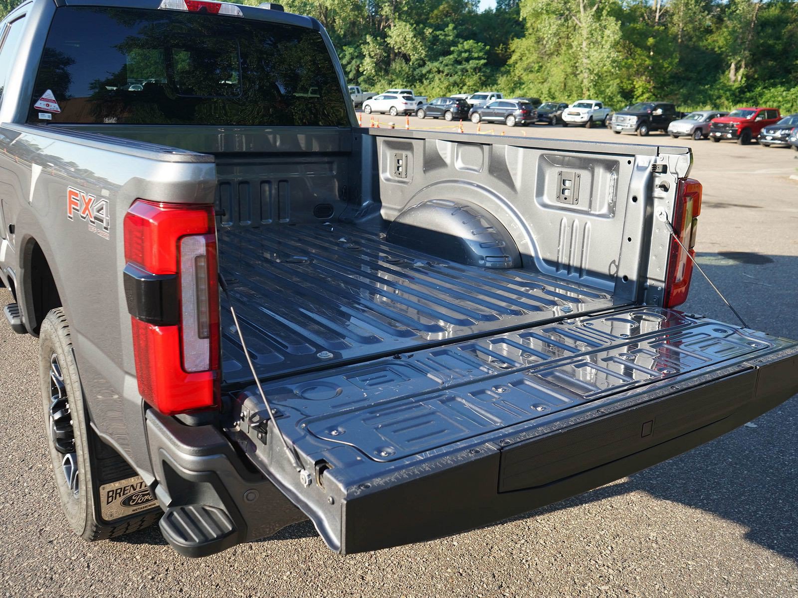 Used 2026 Ford F350 Platinum AWD/4WD image 12