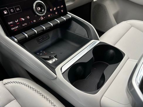 New 2026 GMC Terrain Denali w/ LPO, Black Badging Package image 31