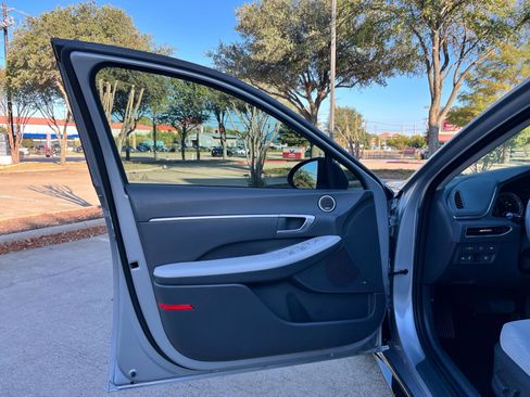 Used 2023 Hyundai Sonata SEL image 10