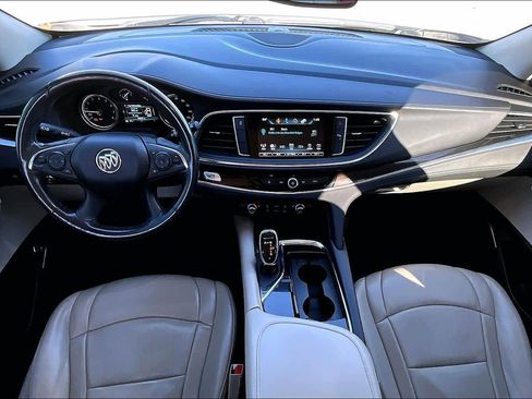 Used 2018 Buick Enclave Essence image 15