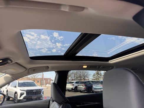 Used 2024 INFINITI QX60 Luxe image 3