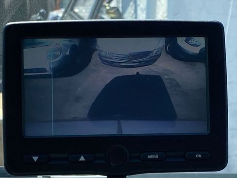 Used 2013 Freightliner Sprinter 3500 image 16