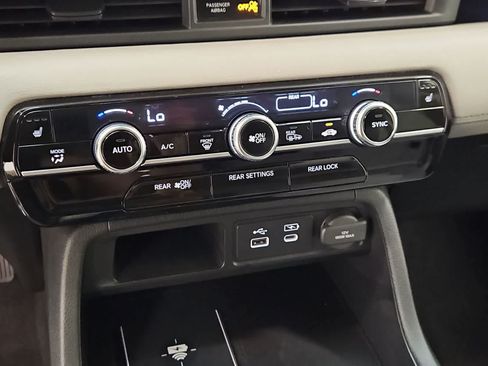 Certified 2024 Honda Pilot EX-L image 31