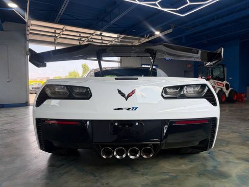 Used 2019 Chevrolet Corvette ZR1 RWD image 23