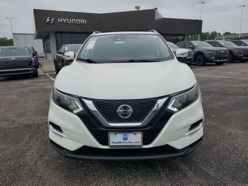 Used 2020 Nissan Rogue Sport SL AWD/4WD image 2