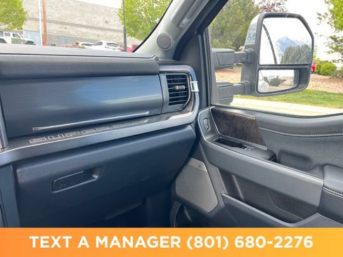 Used 2023 Ford F450 Lariat w/ Chrome Package AWD/4WD image 28