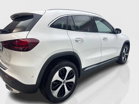 Used 2025 Mercedes-Benz GLA 250 image 13