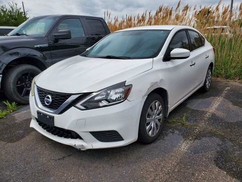 Used 2019 Nissan Sentra S FWD image 2