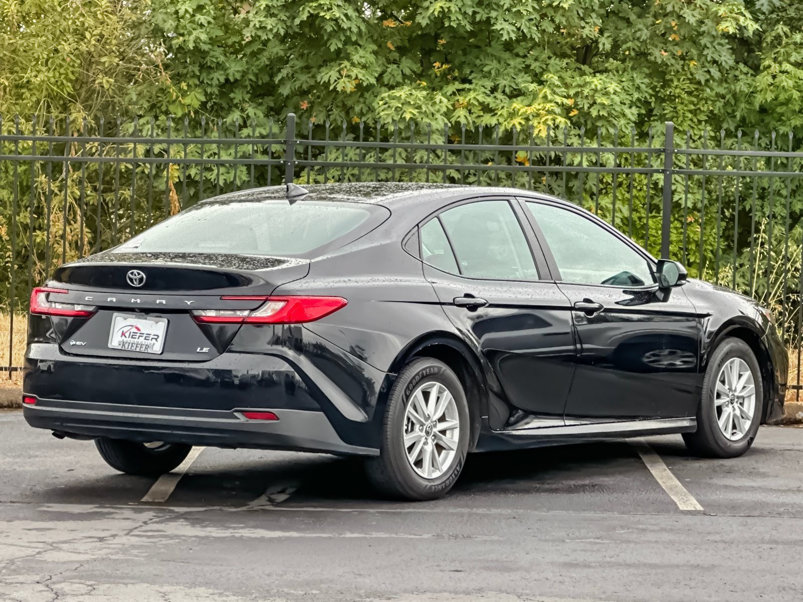 Used 2025 Toyota Camry LE FWD image 3