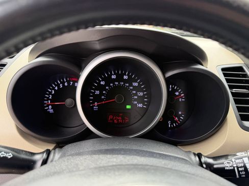 Used 2013 Kia Soul ! FWD image 18