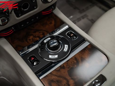 Used 2012 Rolls-Royce Ghost Extended Wheelbase image 46