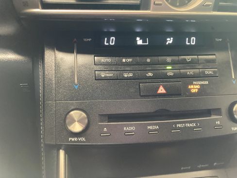 Used 2016 Lexus IS 200t w/ F Sport Package RWD image 29