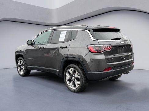 Used 2021 Jeep Compass Limited image 3