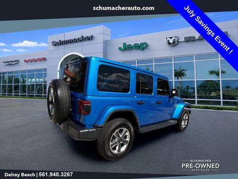 Used 2022 Jeep Wrangler Unlimited Sahara w/ LED Lighting Group AWD/4WD image 7