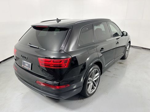 Used 2018 Audi Q7 3.0T Prestige w/ Prestige Package AWD/4WD image 36