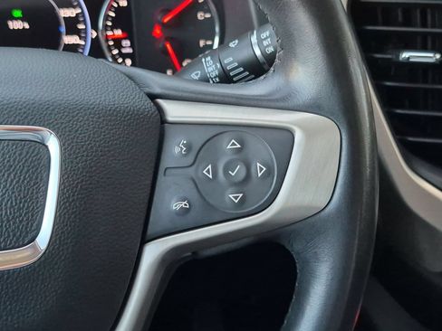 Used 2021 GMC Acadia Denali w/ Denali Ultimate Package AWD/4WD image 14